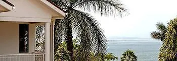 2 Friends Beach Hotel Entebbe Resort